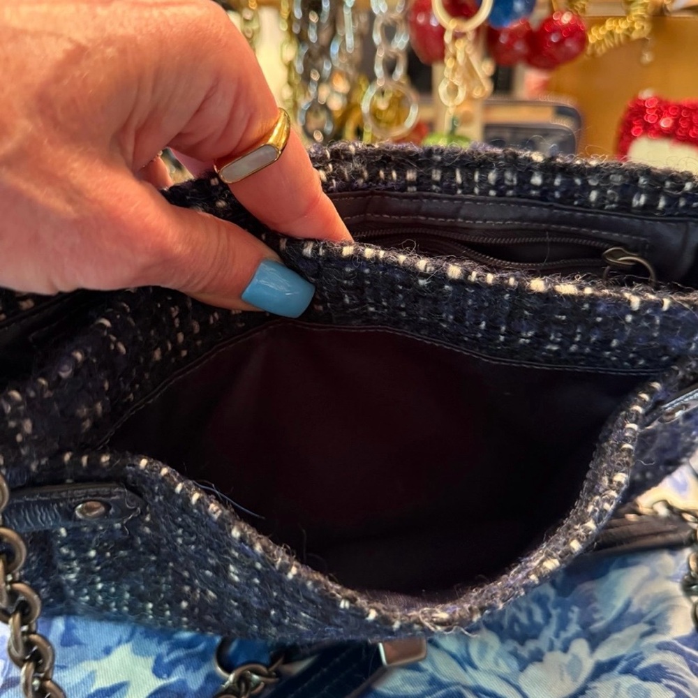 Coach Navy Tweed Convertible crossbody with gun metal hardware - Picture 6 of 11